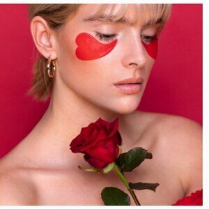 NIB Yeauty Bundle - 75 Pairs of Hydrogel Eye Masks 2Hearts Edition Hydrating